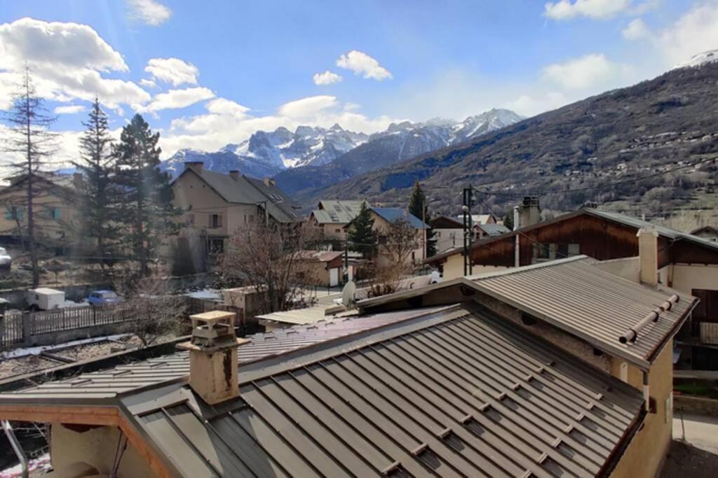 Maison Calme Independante Et Vue Sur Les Montagnes Briançon Exterior foto